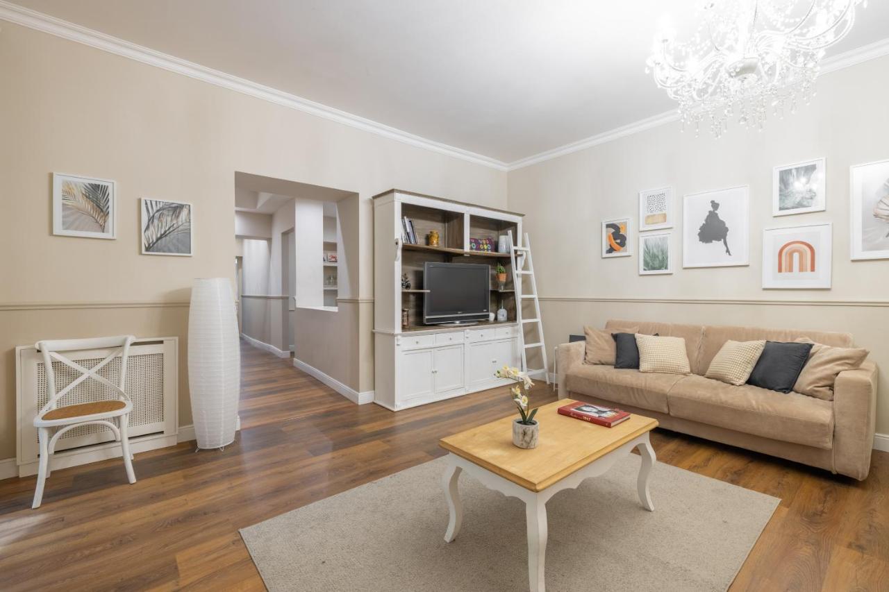 Charming Apartment With Patio A Few Steps From Colosseum Экстерьер фото