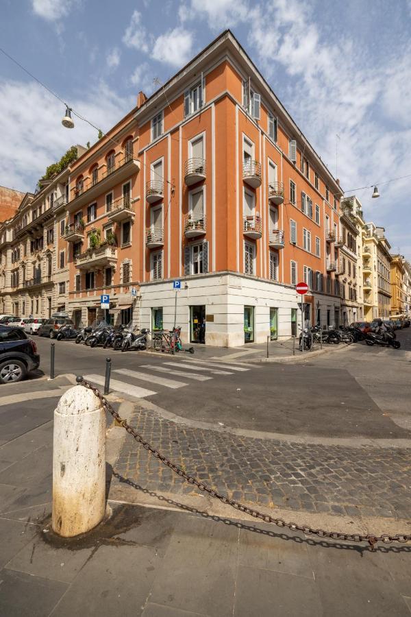 Charming Apartment With Patio A Few Steps From Colosseum Экстерьер фото