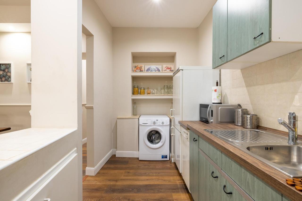 Charming Apartment With Patio A Few Steps From Colosseum Экстерьер фото