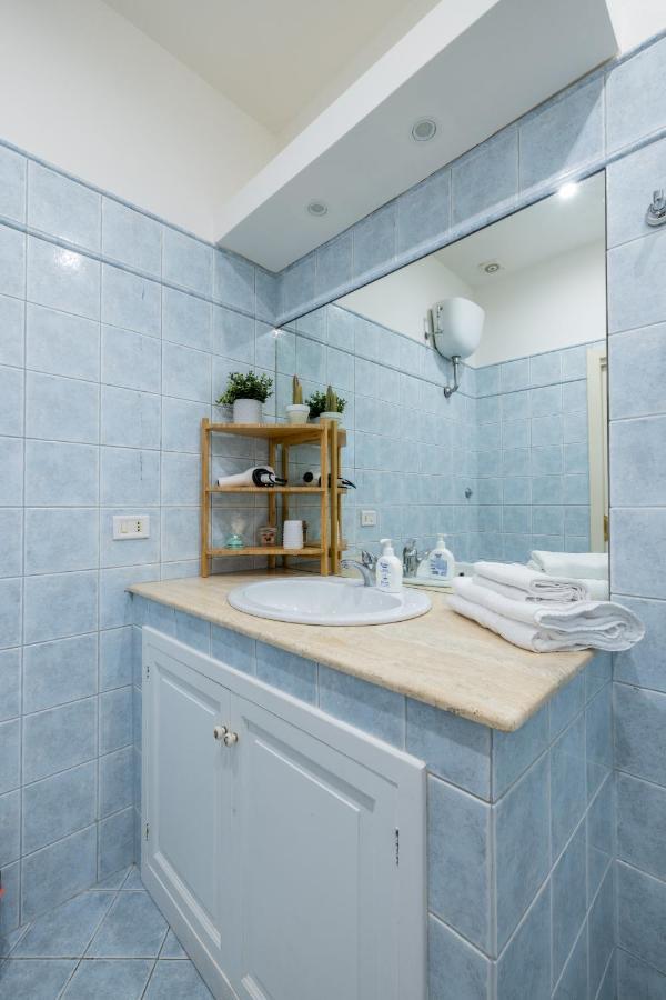 Charming Apartment With Patio A Few Steps From Colosseum Экстерьер фото